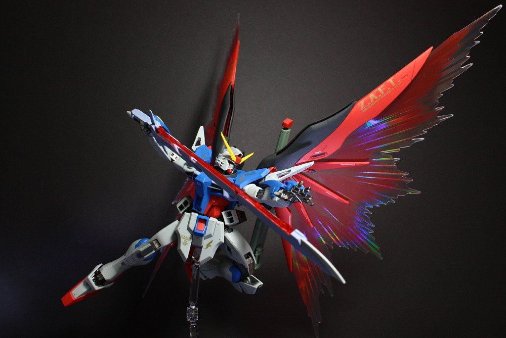MG 1/100 Destiny Gundam (Extreme Blast Mode)